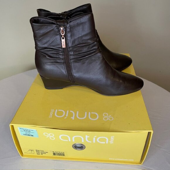 Beautiful Mocha Leather Antia Cindy Ankle Boots. Cute Bow Detail. SZ 7 - Picture 4 of 6
